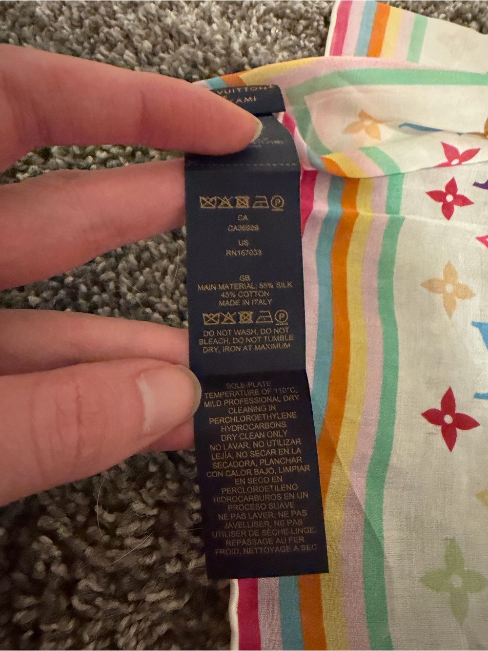 Scarves & Wraps - Picture 4 of 4